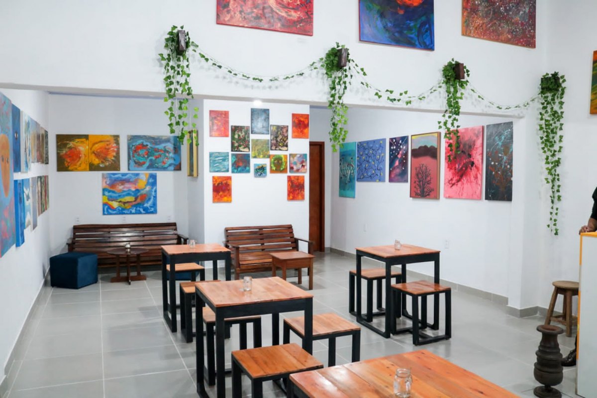 GALERIA: Artista plástica Eryle Aguiar leva arte e cultura à zona Leste de Porto Velho