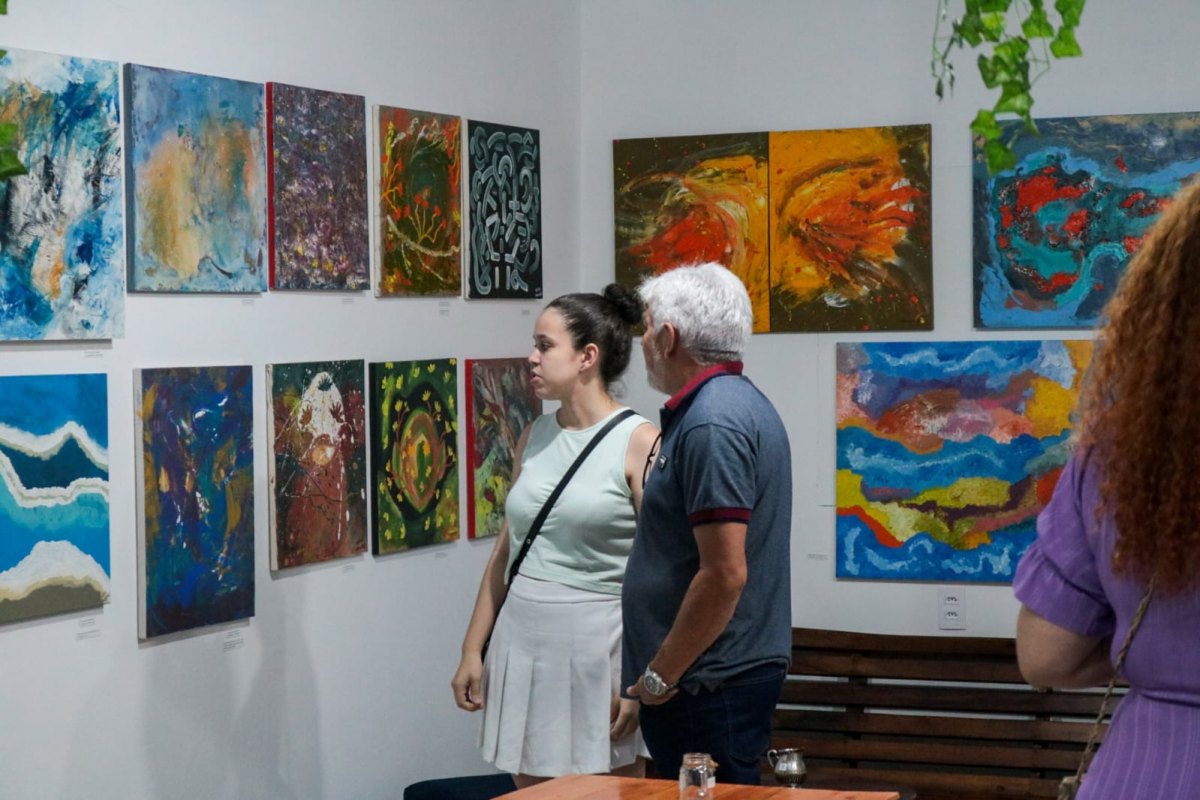 GALERIA: Artista plástica Eryle Aguiar leva arte e cultura à zona Leste de Porto Velho