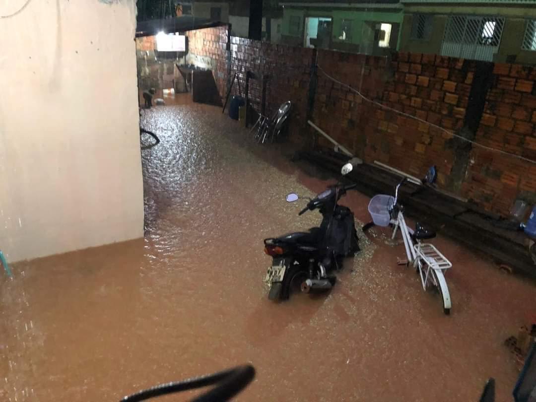 NA CAPITAL: Ada Dantas cobra construção de drenagens para acabar com alagações 