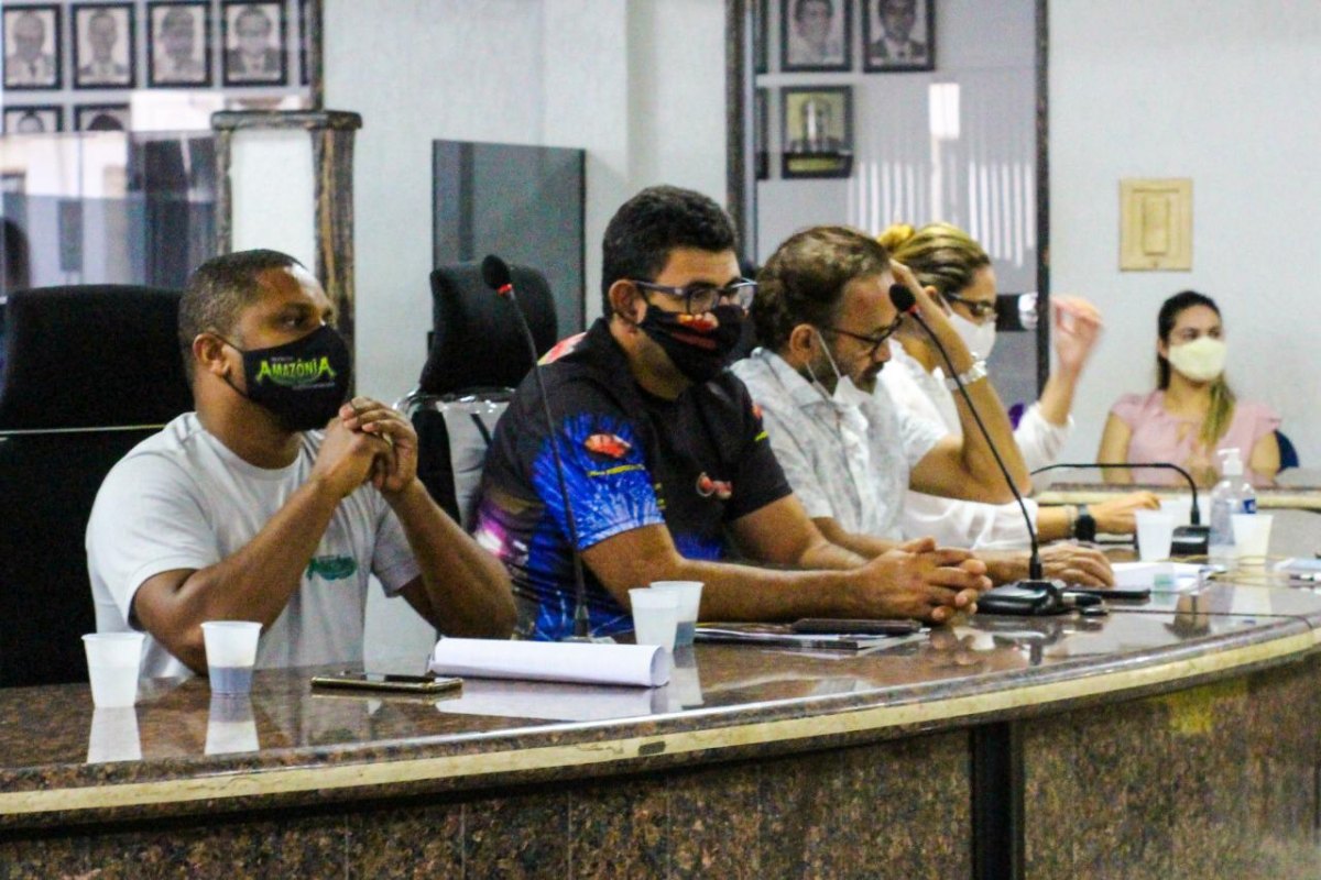 NA CAPITAL: Márcia Socorristas realiza audiência para debater uso de fogos de artifícios