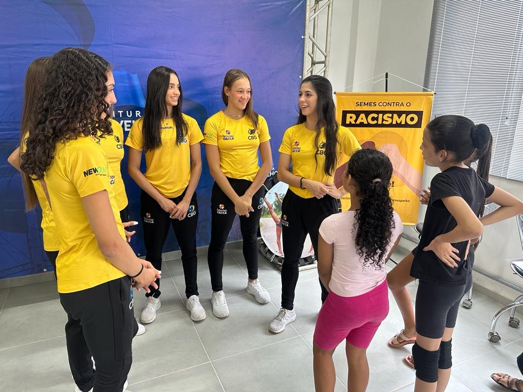 DE GUAJARÁ-MIRIM: Crianças realizam sonho de conhecer Seleção Brasileira de Ginástica Rítmica