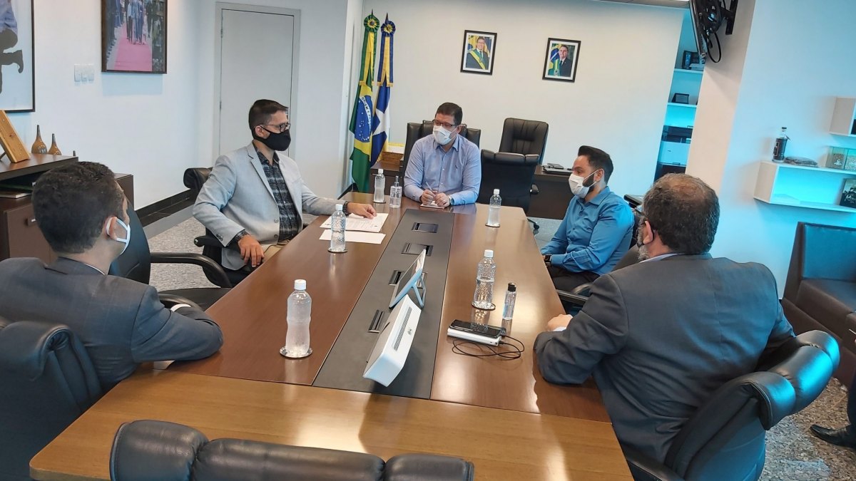 DEPUTADO ESTADUAL: Anderson pede tratamento igualitário para servidores do sistema socioeducativo