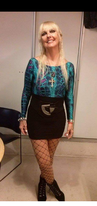 COLUNA: Entrevista com Lillian Knapp Cantora compositora. Presença marcante no auge da Jovem Guarda