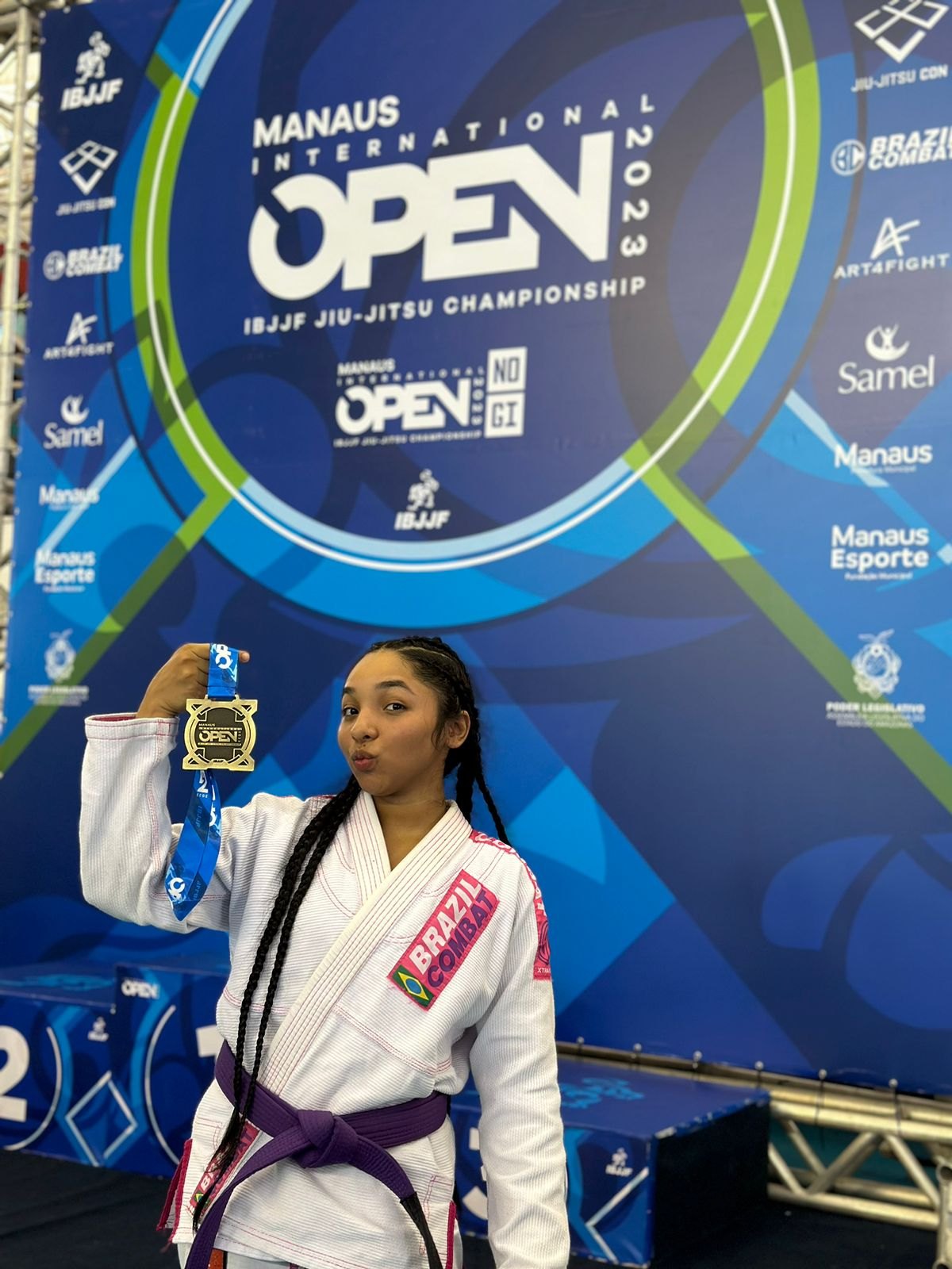 KHYSTMA SIBERTH: Miss apoia Seleção Atlética Rondoniense no Open IBJJF Jiu-Jitsu Championship
