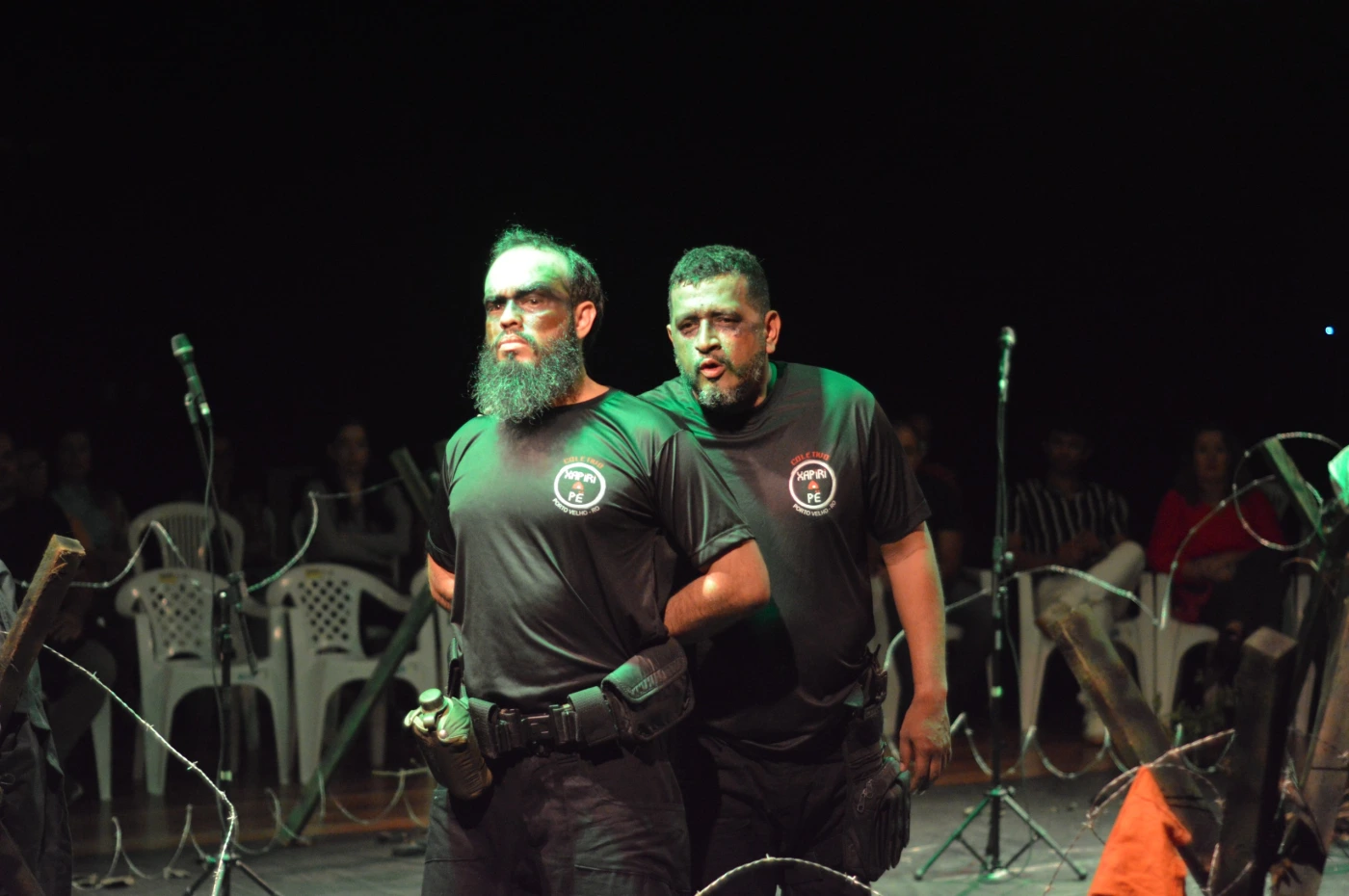 ESPETÁCULO TEATRAL: Naurú, o poeta das guerras, da arte e da vida