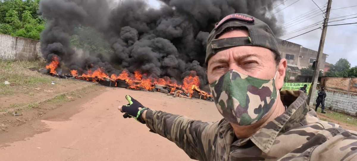 PROTESTO: Comunidade fecha avenida Calama com pneus incendiados e exige asfalto 