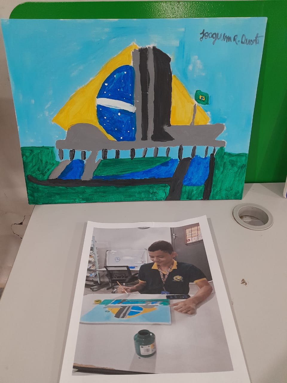 Exposição de artes marca Semana da Diversidade e Inclusão na Escola Eduardo Lima e Silva