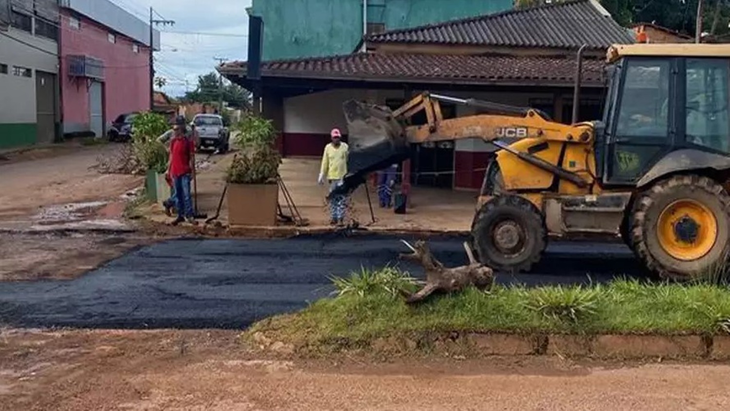VEREADOR: Gilber Mercês tem pedido para recuperação de via do bairro Aponiã atendido 