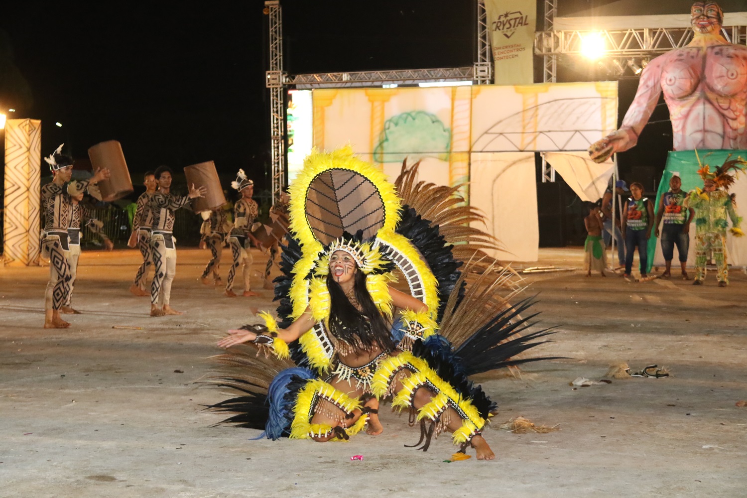 FLOR DO MARACUJÁ: Quadrilhas Nova Junina do Orgulho, Girassol e Tradição apresentam nesta segunda