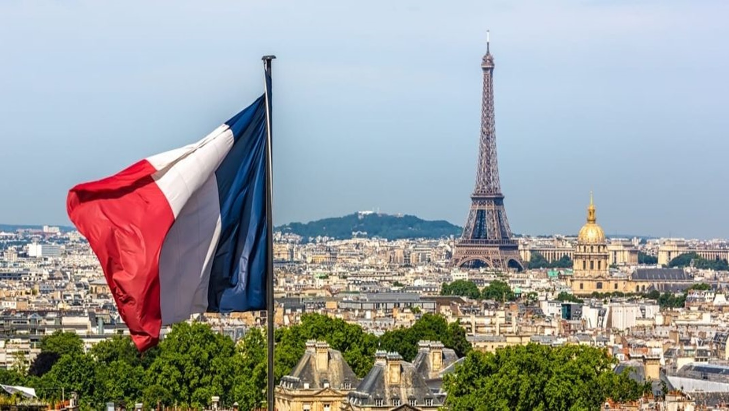 ALÍVIO: França começa a suspender restrições contra Covid -19