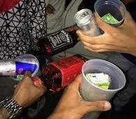 DISCUSSÃO: Bebedeira entre vizinhos quase termina em assassinato 