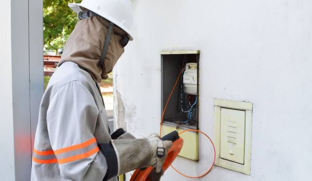 MAIS UM: Funcionário da Energisa é assaltado durante trabalho em bairro da zona Leste