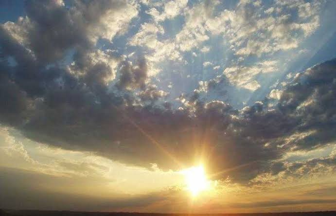 CINZA: Sábado de Natal (24) será de sol entre nuvens em Rondônia