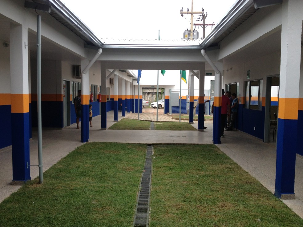 CRIMINALIDADE: Vigilante é agredido e tem arma roubada em escola na zona Leste