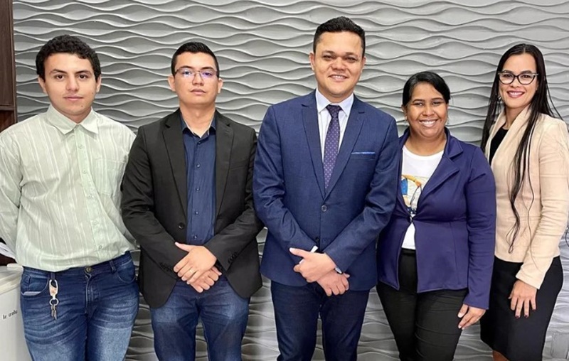 DIREITO: Isaque Machado recebe visitas de acadêmicos da Faro