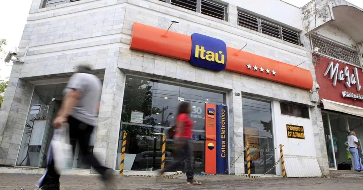 PANE: Clientes do Itaú relatam depósitos e saques não identificados em suas contas