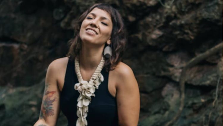 CANTO EM MIM: Intérprete porto-velhense Izabela Lima lança EP autoral  dia seis de julho