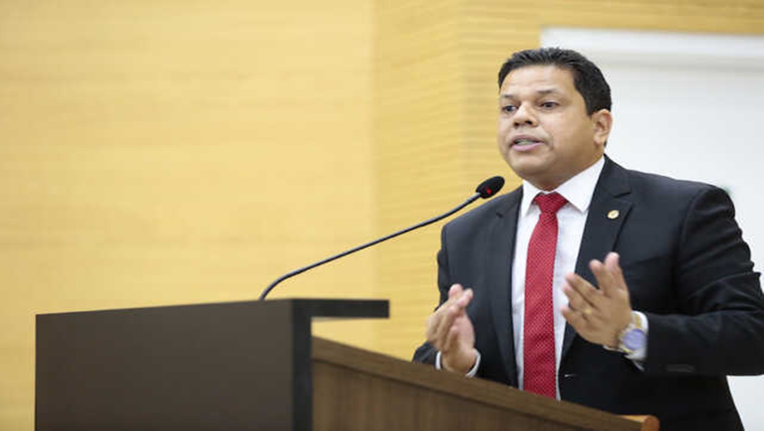 COVID-19: Sesau atende dep Jair Montes e faz testagem no Orgulho do Madeira