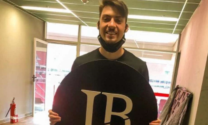 INVESTIGAÇÃO: Mensagens da PF mostram pedidos de dinheiro para Jair Renan Bolsonaro