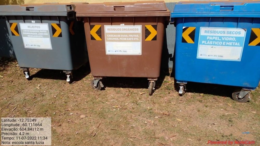 'PÁTRIA AMADA BRASIL': Frase do Governo Federal é tapada em lixeiras de município de RO