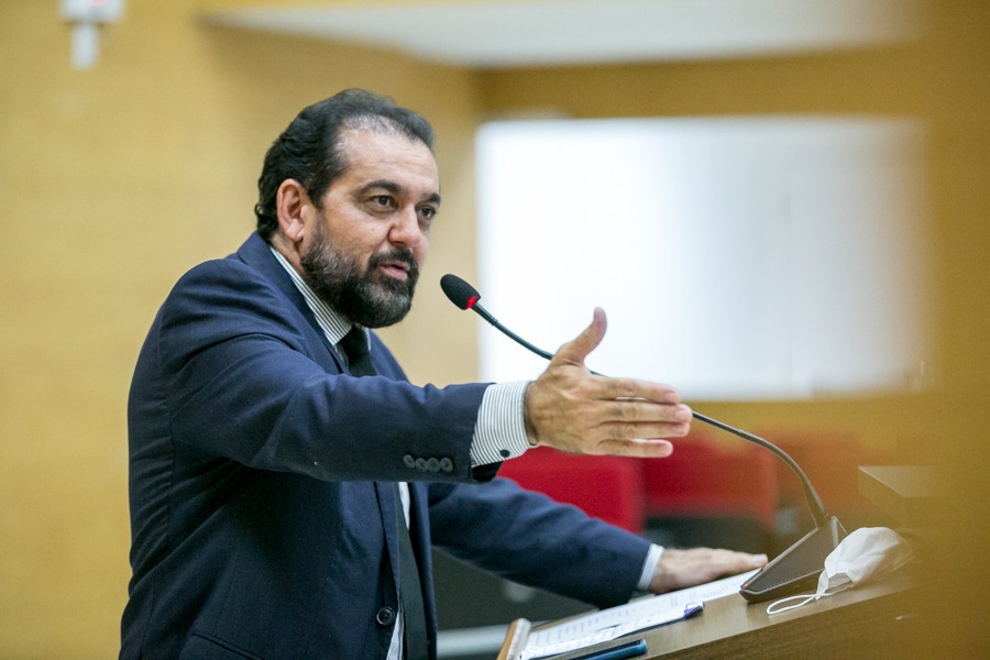 ROLIM DE MOURA: Laerte Gomes requer reforma em escola do distrito de Nova Estrela 