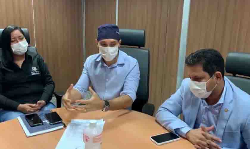 CONCURSO DE 2017: Jair Montes se reúne com secretário de Saúde e trata sobre aprovados