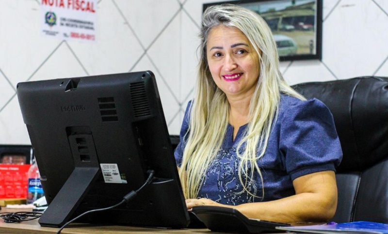 MÁRCIA SOCORRISTA: População agradece pedidos atendidos por meio do gabinete da vereadora 