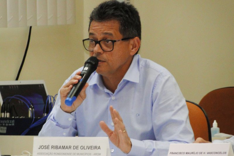 ENQUETE: Como você classifica a gestão do prefeito Prof. Ribamar em Colorado do Oeste?