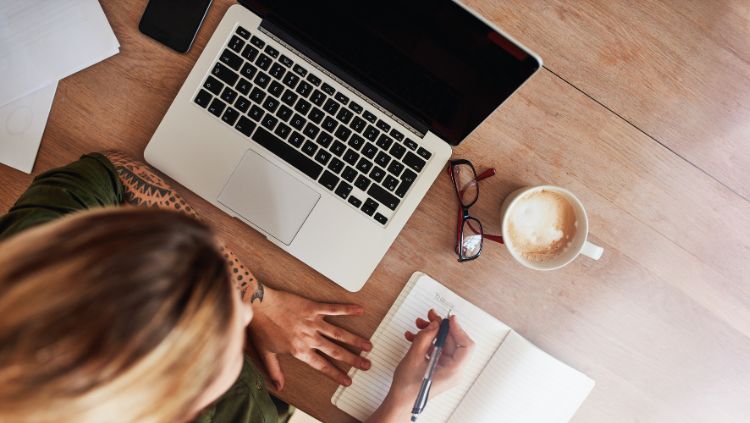 LITERATURA: Concurso dará R$ 10 mil ao primeiro colocado e publicará a obra vencedora