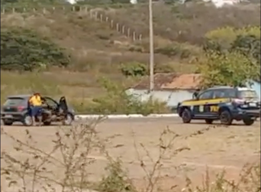 ILEGALIDADE:  PRF desrespeita decisão do TSE e realiza operações nas estradas