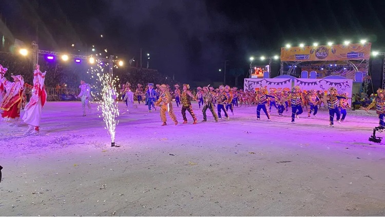 Agremiações dão show na arena e aumentam expectativa sobre campeões do Arraial 