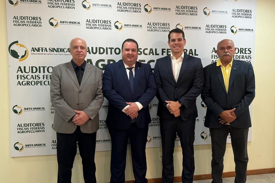 LUÍS DO HOSPITAL: Deputado expressa preocupação em reunião com sindicato 