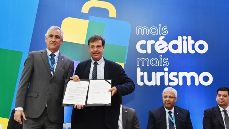 VIAJAR: Crédito para servidores públicos federais fazerem turismo