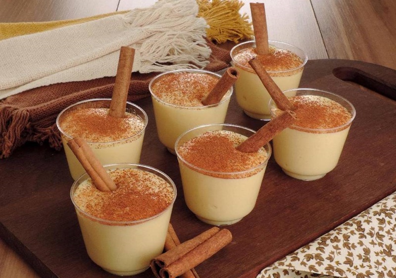 RECEITAS JUNINAS: Aprenda a fazer curau cremoso de copinho