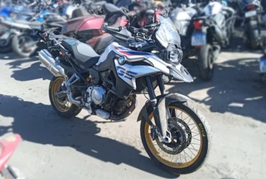 LANCE: Leilão de motos reúne marcas famosas como BMW e Triumph