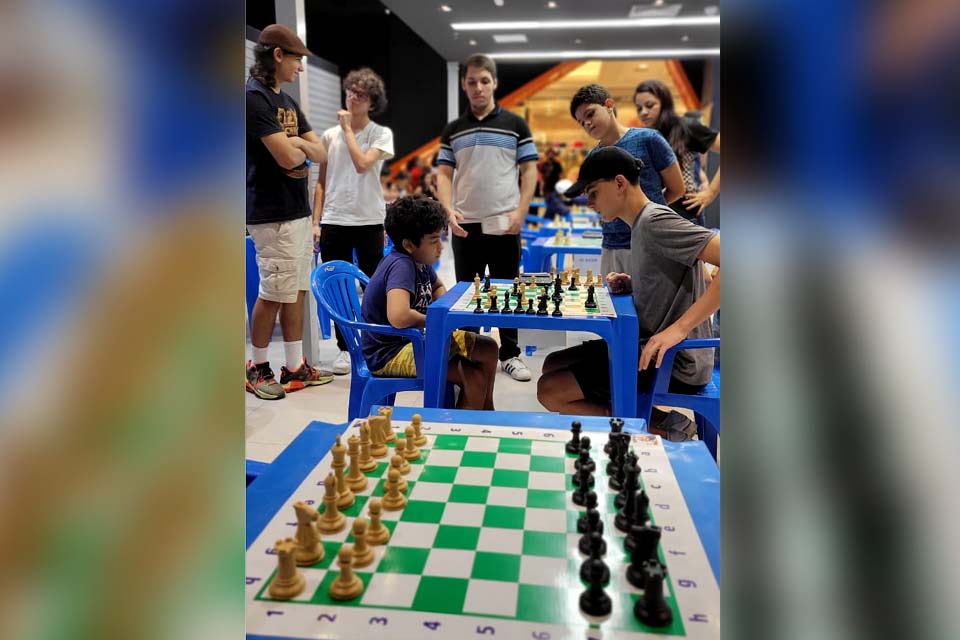 Torneio: Federação Rondoniense de Xadrez Escolar movimenta enxadristas na capital