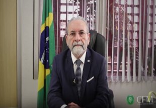 MAIS DE R$ 45 MIL: Metrópoles expõe ganhos do presidente do CFM ligado a Bolsonaro