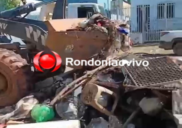 VÍDEO: Prefeitura realiza nova operação de limpeza em casa de acumuladora