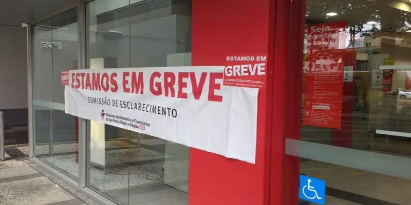QUEREM REAJUSTES: Bancários fazem greve nesta quinta e paralisação afeta atendimento presencial