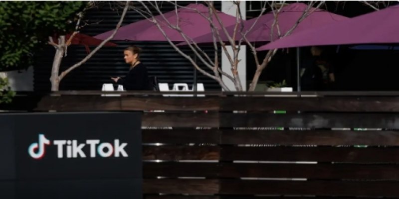 NOS EUA: O que se sabe sobre venda do TikTok para Oracle