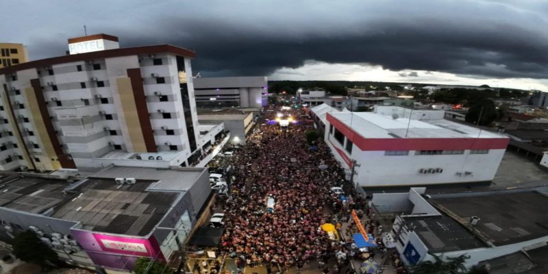FESTEJO: Mesmo sob forte chuva BVQQ reúne mais de 200 mil foliões