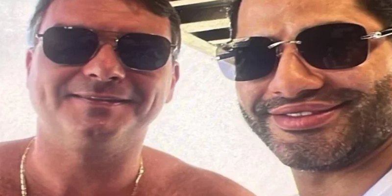 AMIGÃO!: Foto com Sicário abre nova crise na campanha de Flávio Bolsonaro