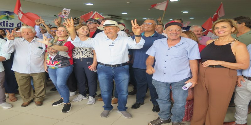 POLÍTICA: Evento Caminhada da Esperança mobiliza mais de 300 pessoas e lideranças do Cone Sul em Vilhena