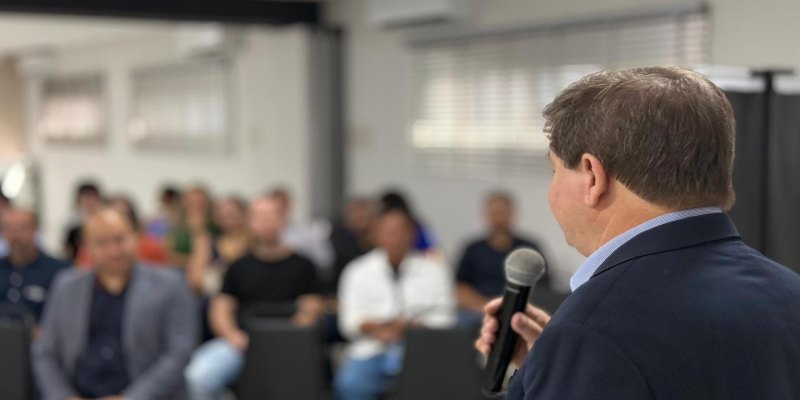 CAFÉ COM SEBRAE: Darci Cerutti destaca ações de apoio à micro e pequenas empresas do Cone Sul