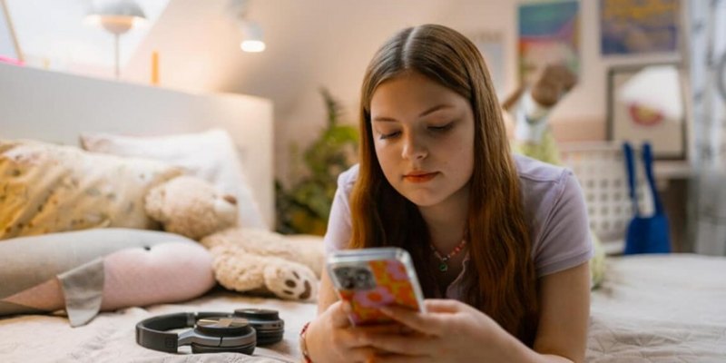 ESTUDO REVELA: Jovens têm dificuldade para reconhecer abuso digital em relacionamentos